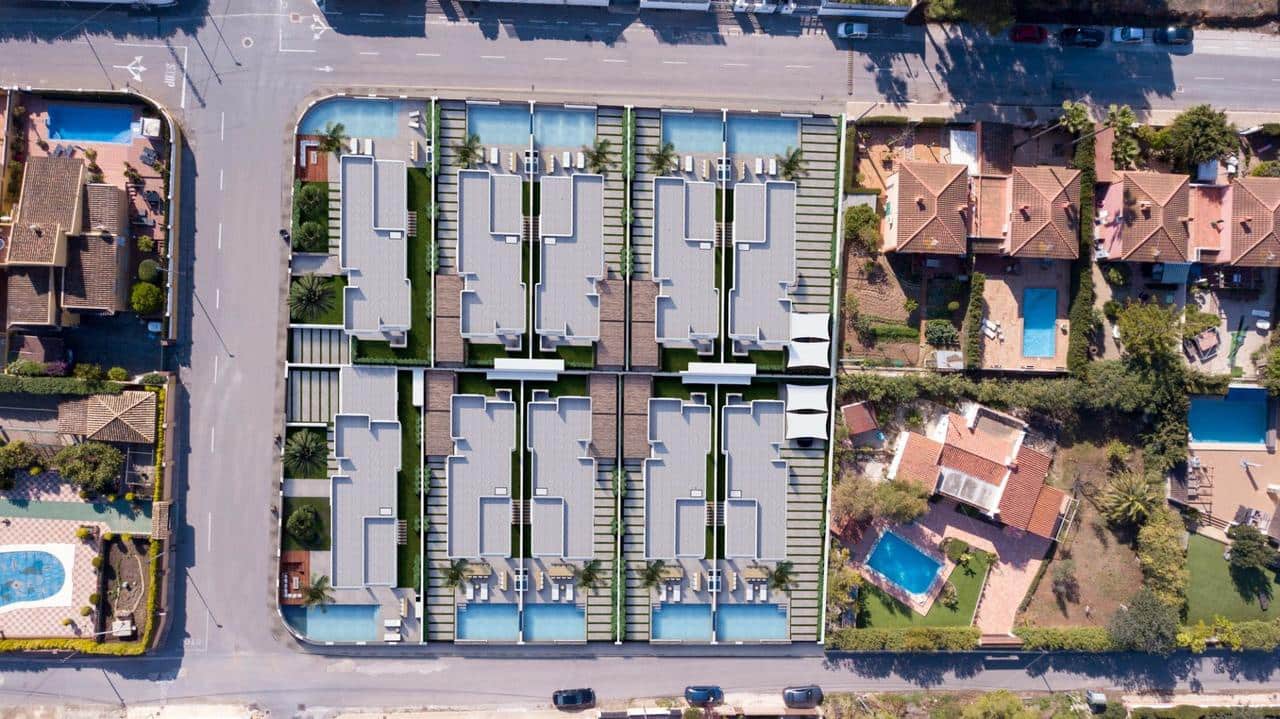 4 bedroom Villa for sale in Alfaz del Pi / L'Alfas del Pi with pool - € 875,000 (Ref: 9392483)