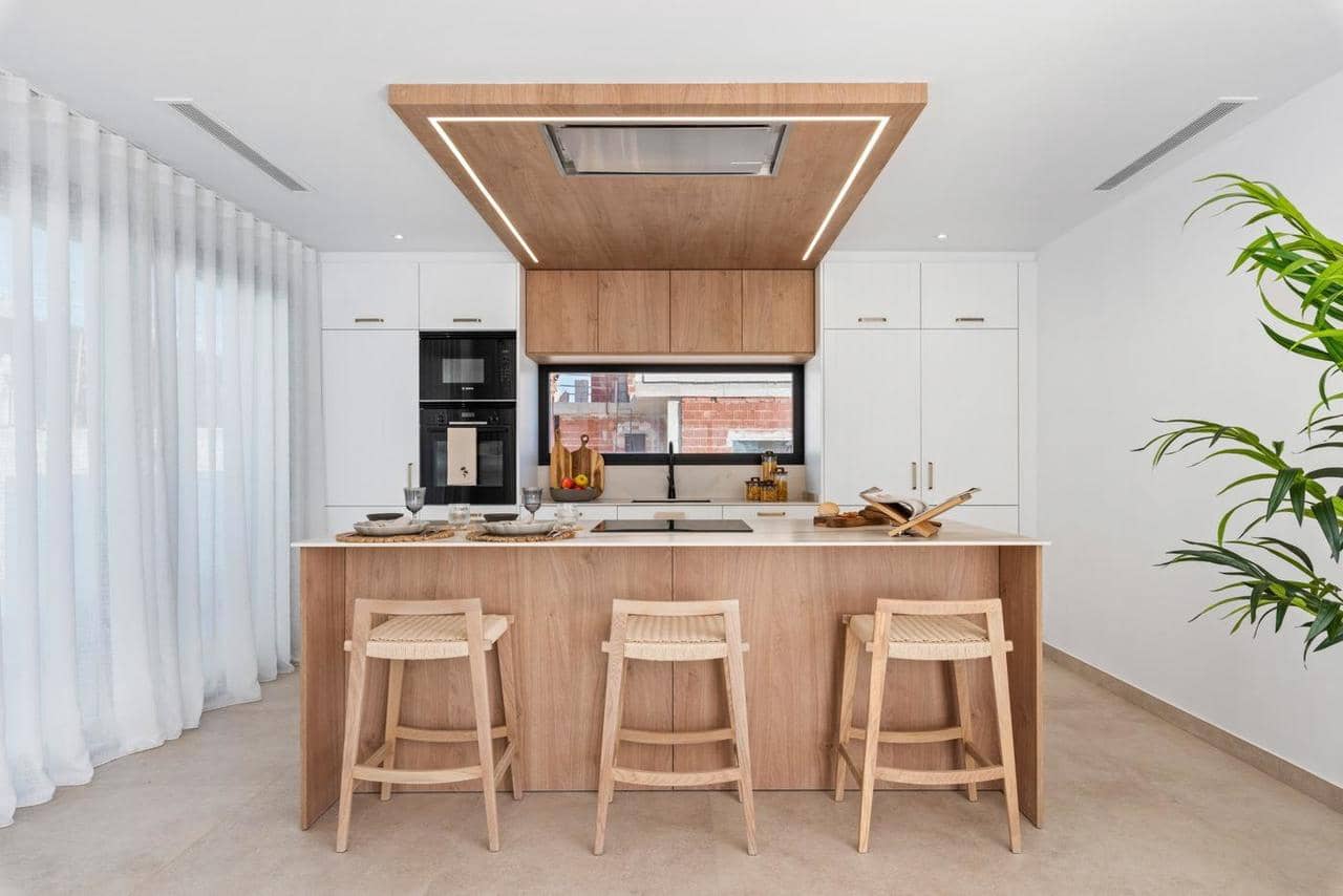 4 bedroom Villa for sale in Polop with pool - € 725,000 (Ref: 9392507)