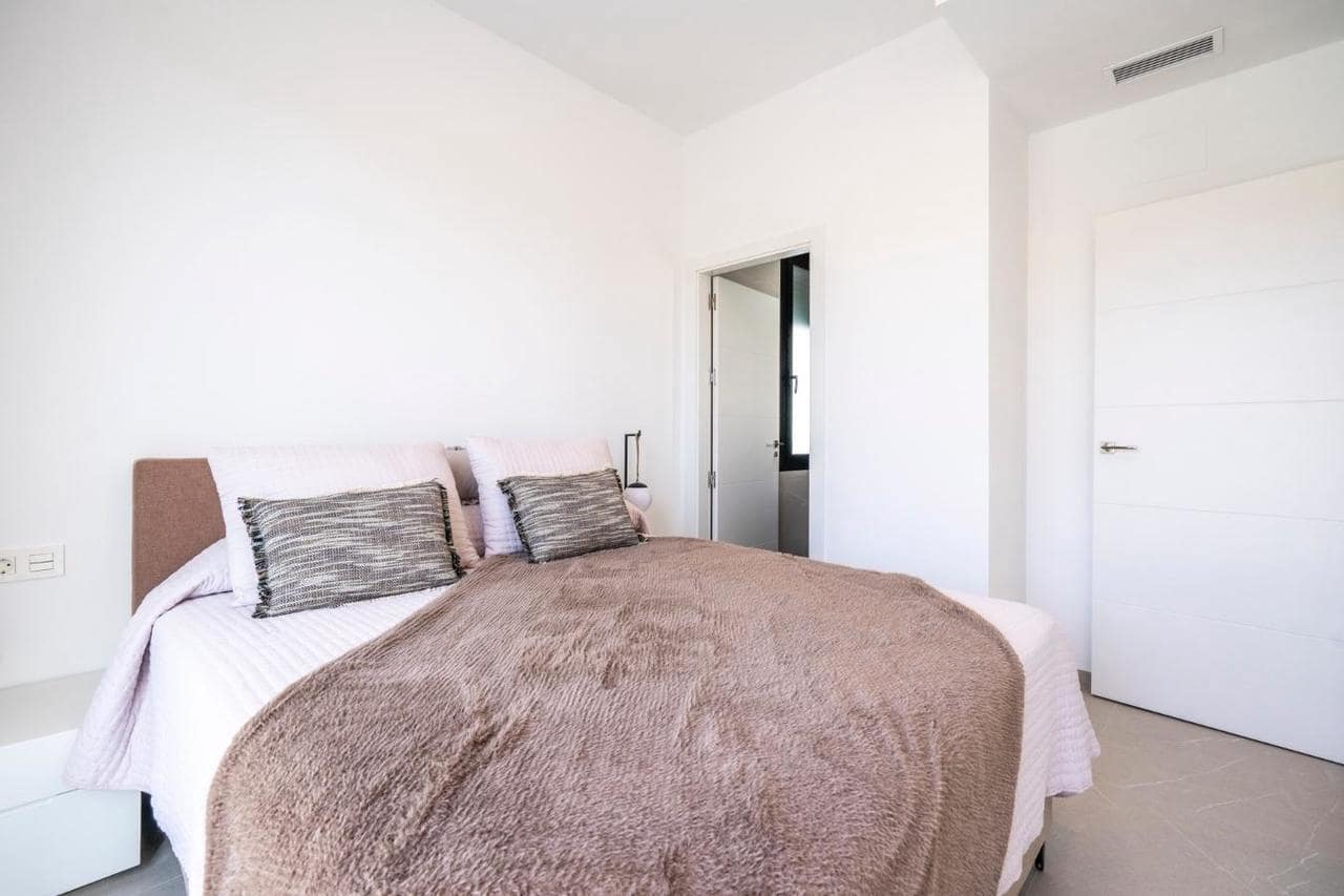 3 chambre Villa/Maison à vendre à Roldan avec piscine - 415 950 € (Ref: 9392552)