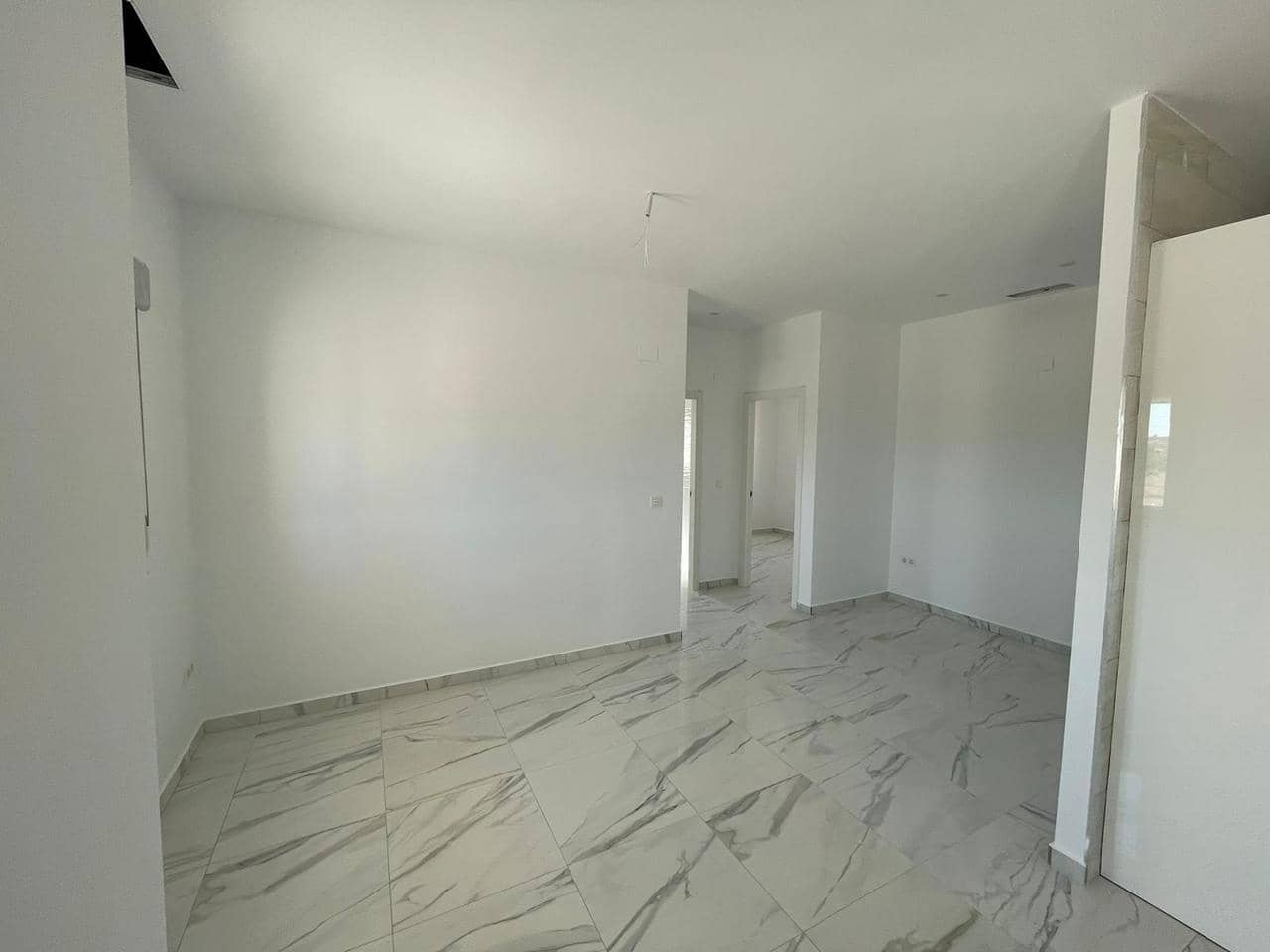 6 Zimmer Villa zu verkaufen in Pinoso mit Pool - 611.000 € (Ref: 9392982)