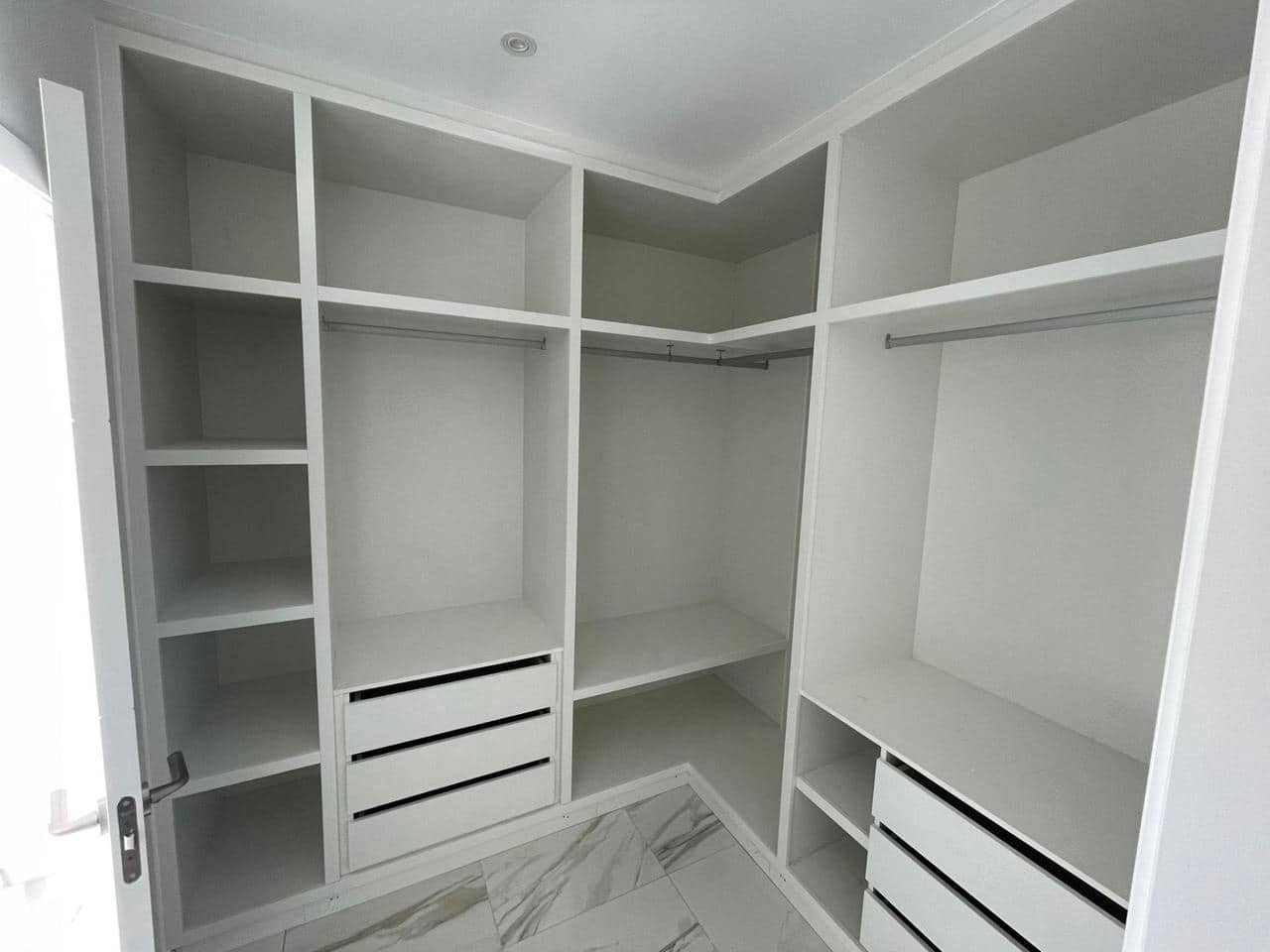 6 Zimmer Villa zu verkaufen in Pinoso mit Pool - 611.000 € (Ref: 9392982)