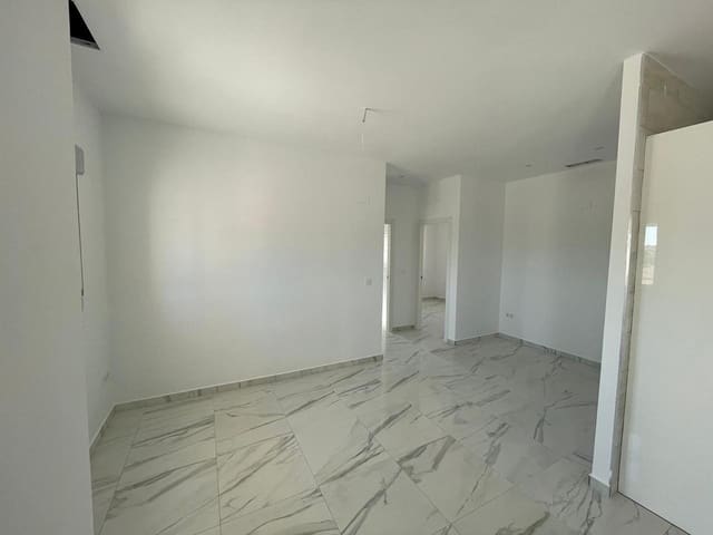 6 Zimmer Villa zu verkaufen in Pinoso mit Pool - 611.000 € (Ref: 9392982)