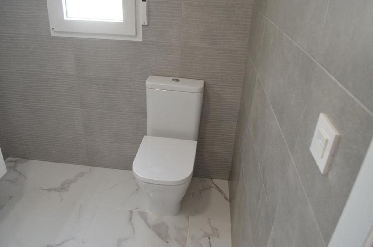 4 bedroom Villa for sale in Pinoso with pool - € 505,000 (Ref: 9392984)