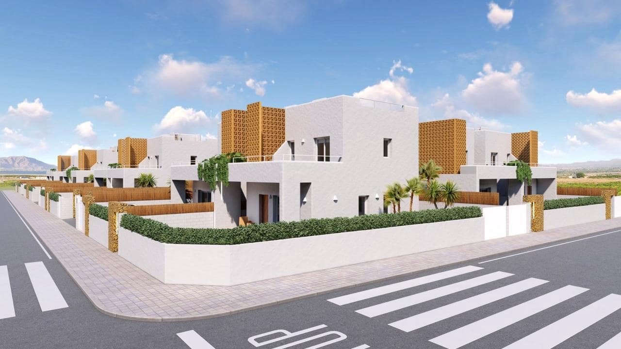 Chalet de 3 habitaciones en Pilar de la Horadada en venta con piscina - 469.000 € (Ref: 9393086)