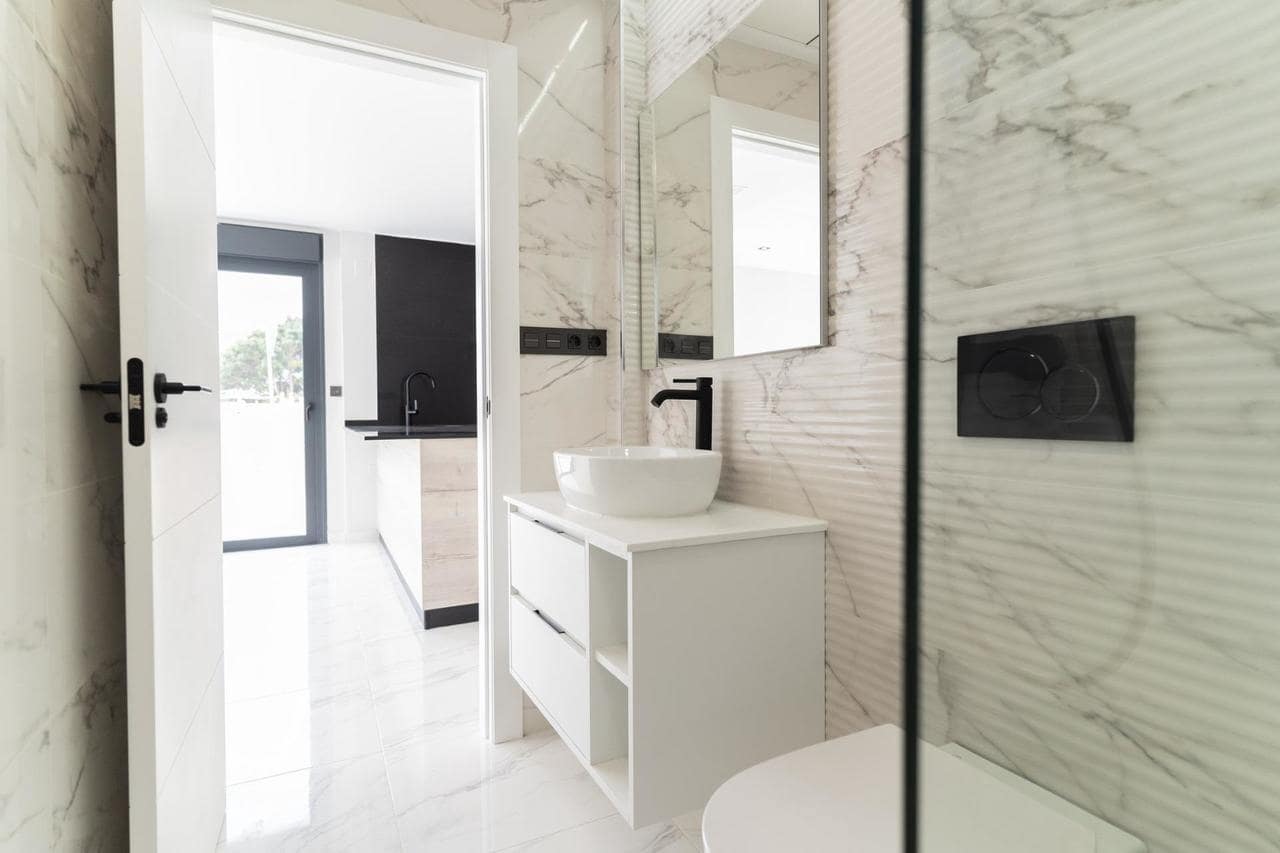 4 bedroom Villa for sale in Orihuela Costa with pool - € 699,900 (Ref: 9393136)