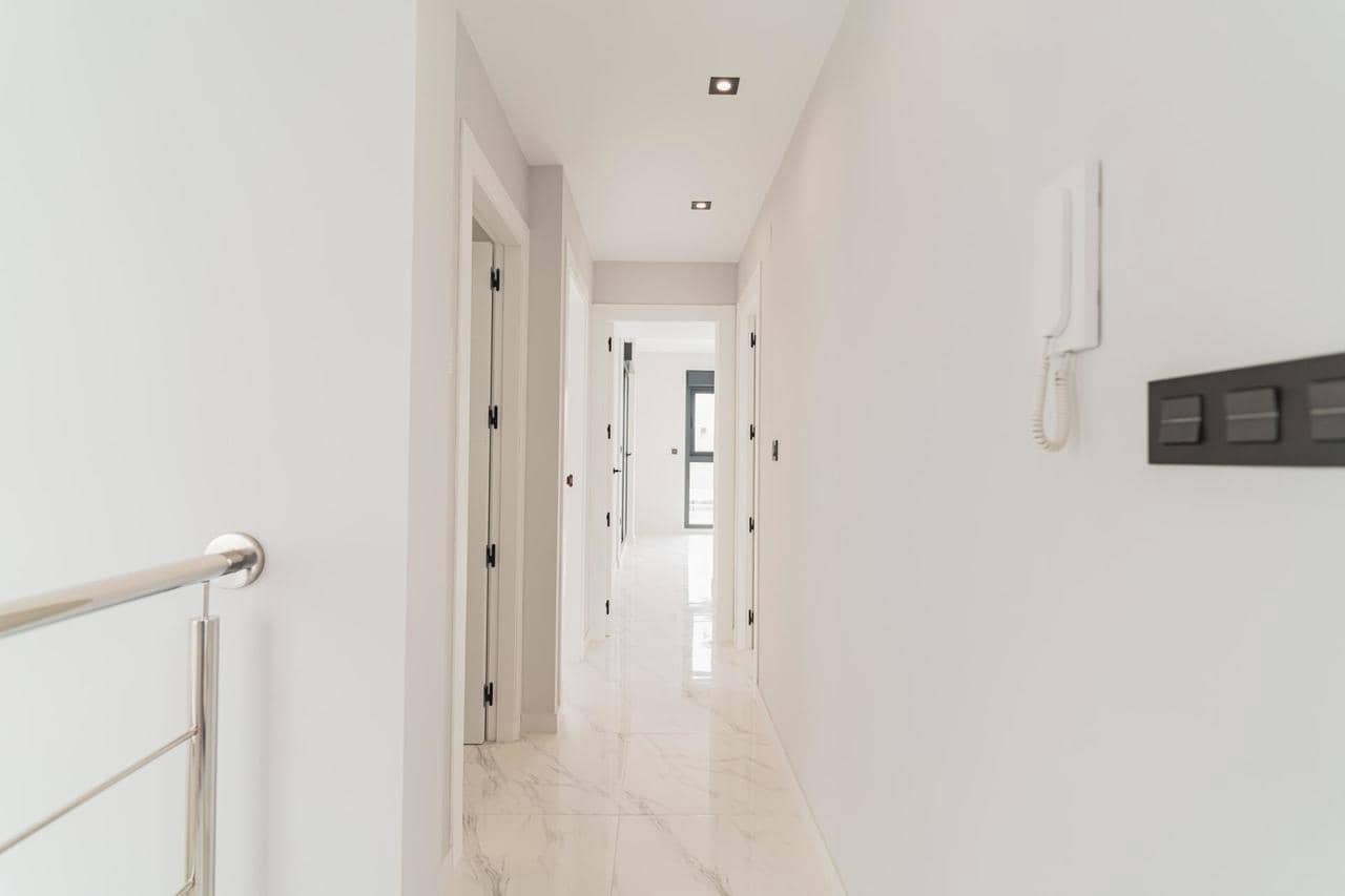 4 bedroom Villa for sale in Orihuela Costa with pool - € 699,900 (Ref: 9393136)