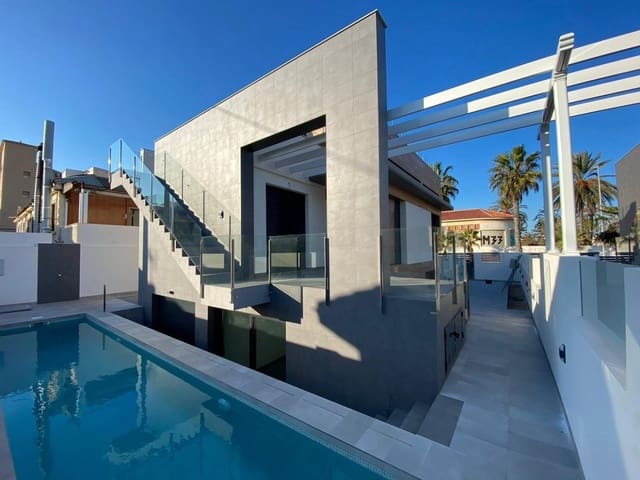 4 soverom Villa til salgs i El Molino, Torrevieja med svømmebasseng - € 940 000 (Ref: 9393204)