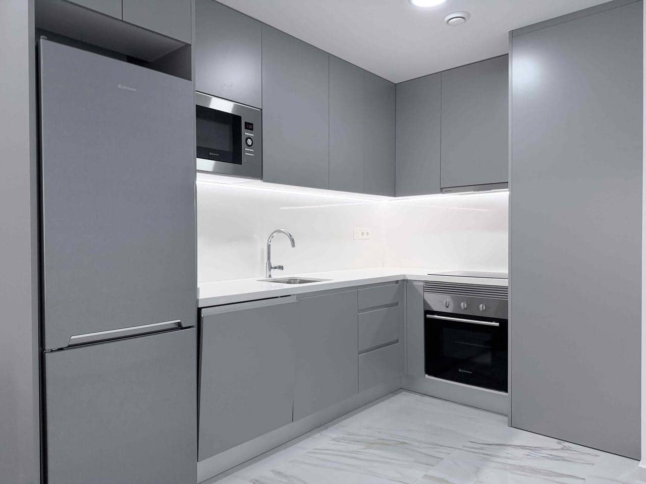 2 soverom Leilighet til salgs i Torrevieja - € 239 000 (Ref: 9393769)