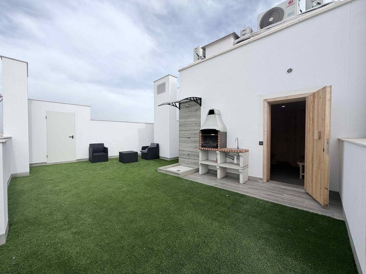 2 soverom Leilighet til salgs i Torrevieja - € 239 000 (Ref: 9393769)