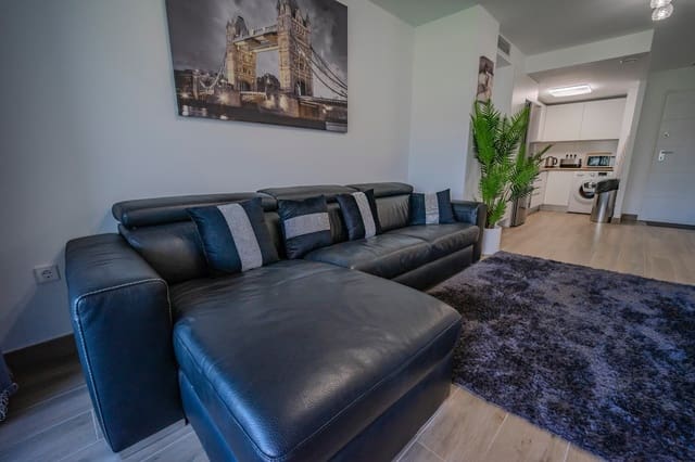 3 bedroom Apartment for sale in Centro, Los Alcázares with pool - € 250,000 (Ref: 9393791)