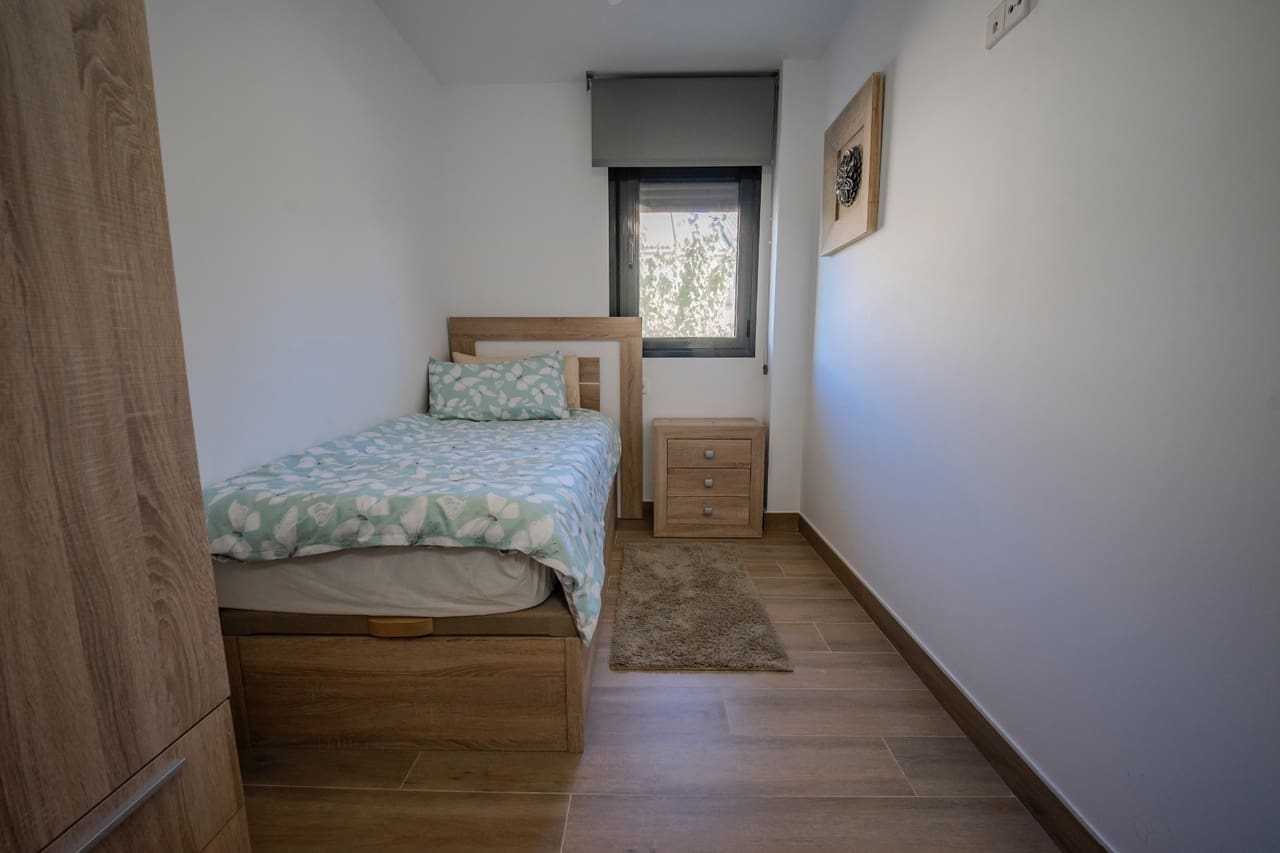 3 bedroom Apartment for sale in Los Alcazares with pool - € 250,000 (Ref: 9393791)