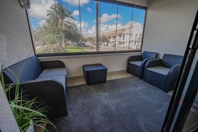 3 bedroom Apartment for sale in Centro, Los Alcázares with pool - € 250,000 (Ref: 9393791)