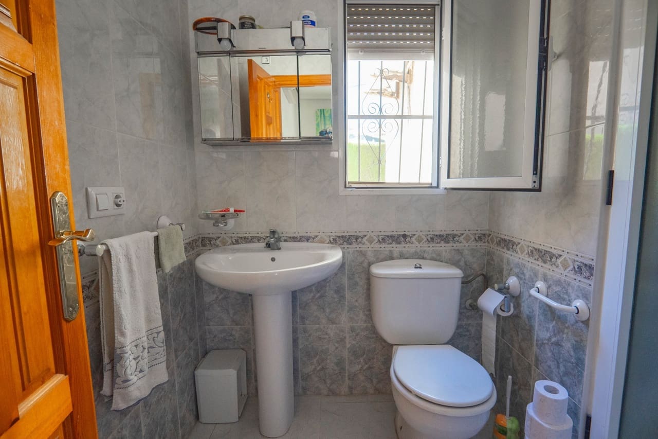 3 makuuhuone Huvila myytävänä paikassa Ciudad Quesada mukana uima-altaan - 380 000 € (Ref: 9393792)