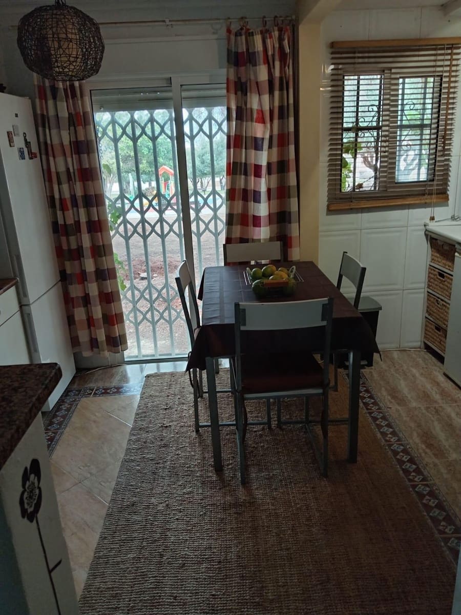 2 bedroom Townhouse for sale in Torrevieja - € 179,000 (Ref: 9409188)