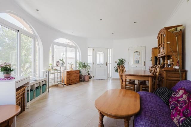 5 bedroom Villa for sale in El Molino, Torrevieja - € 449,000 (Ref: 9409191)