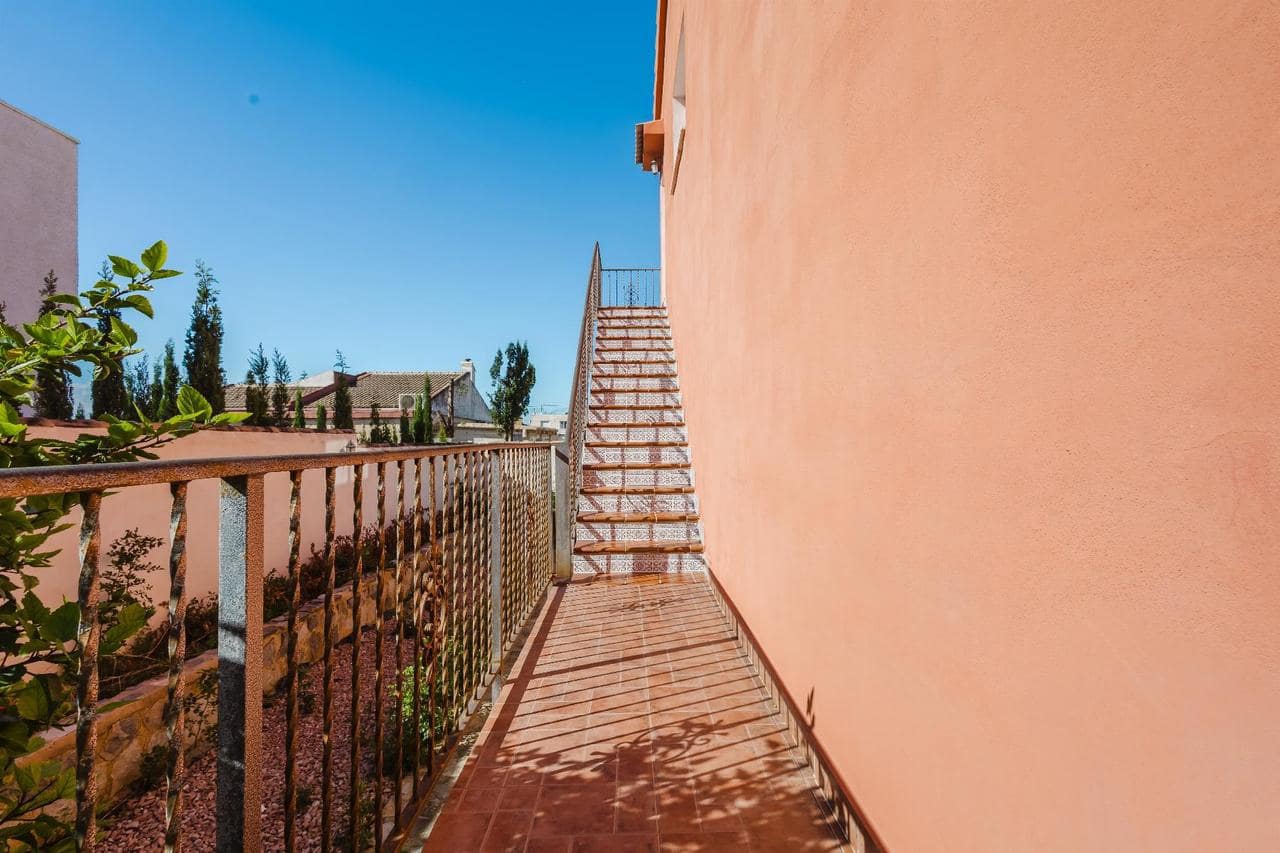 5 sypialnia Willa na sprzedaż w Torrevieja - 449 000 € (Ref: 9409191)