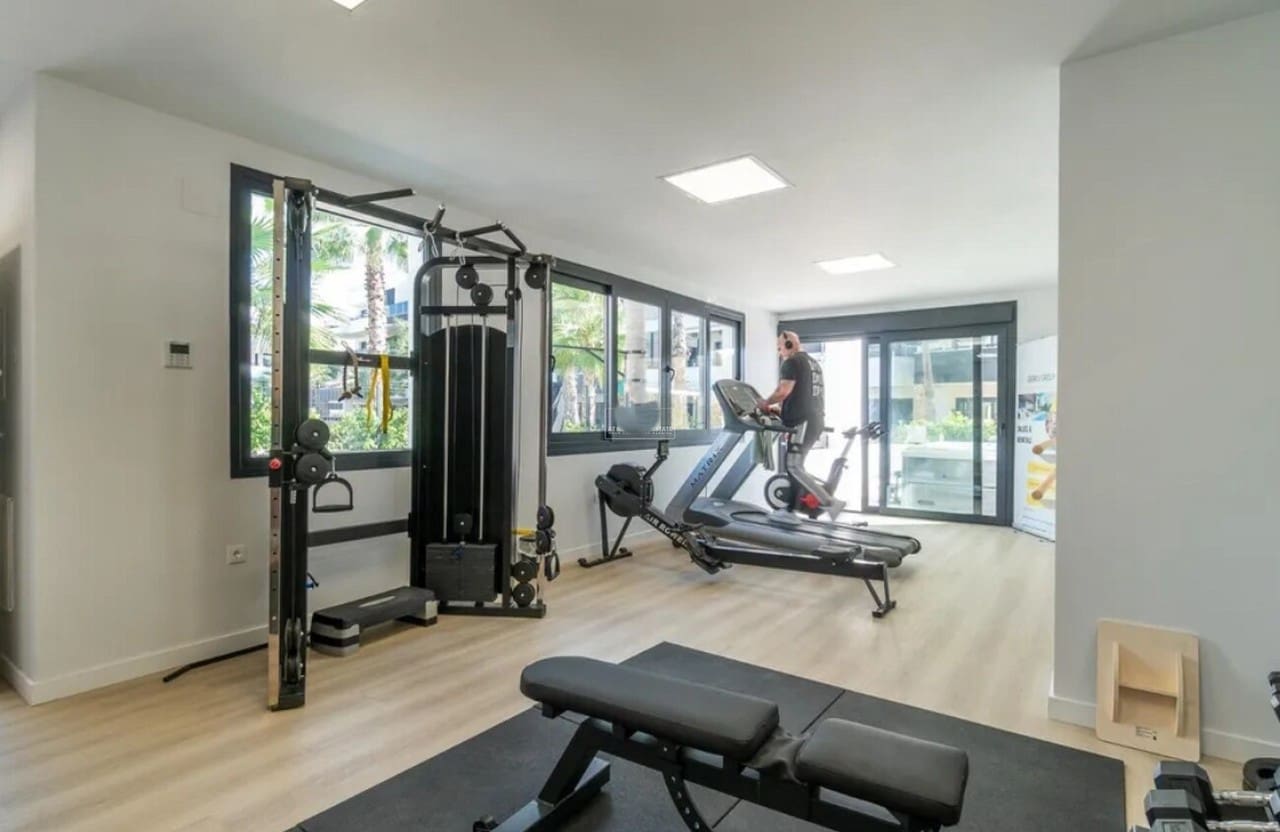 2 soverom Leilighet til salgs i Los Altos med svømmebasseng - € 284 900 (Ref: 9409195)