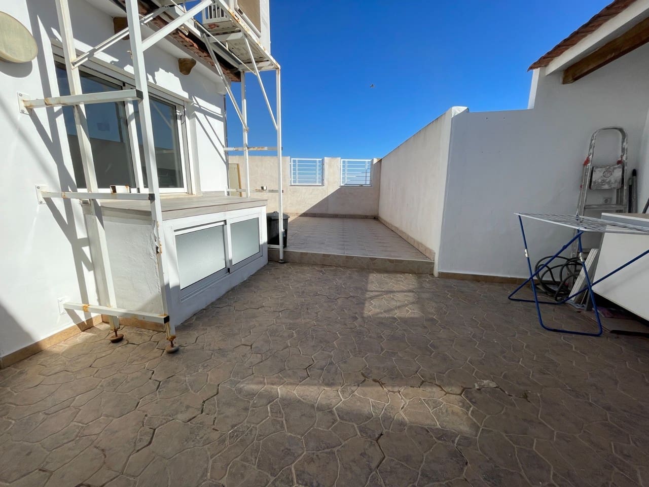 Casa de 5 habitaciones en Algorfa en venta - 225.000 € (Ref: 9409197)