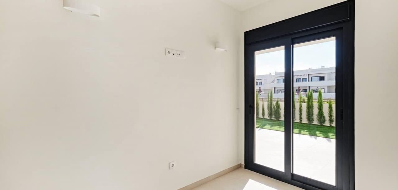 2 Zimmer Apartment zu verkaufen in Torrevieja - 379.000 € (Ref: 9409198)