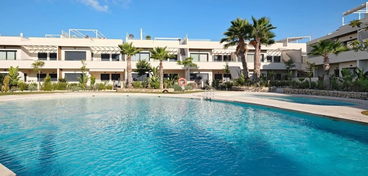 2 Zimmer Apartment zu verkaufen in Torrevieja - 379.000 € (Ref: 9409198)