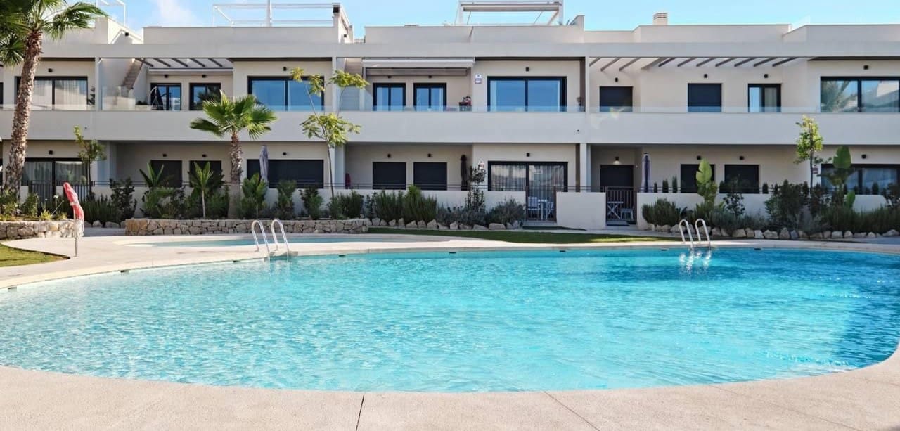 2 Zimmer Apartment zu verkaufen in Torrevieja - 379.000 € (Ref: 9409198)