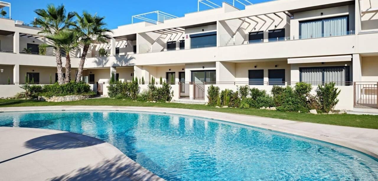 2 Zimmer Apartment zu verkaufen in Torrevieja - 379.000 € (Ref: 9409198)