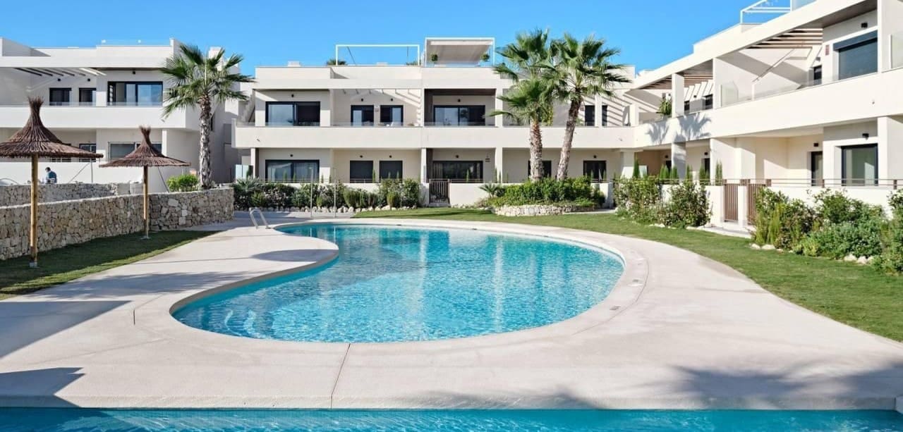 2 Zimmer Apartment zu verkaufen in Torrevieja - 379.000 € (Ref: 9409198)