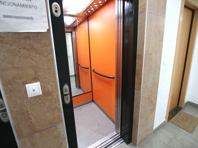 3 makuuhuone Huoneisto myytävänä paikassa Almoradí - 117 000 € (Ref: 9410542)