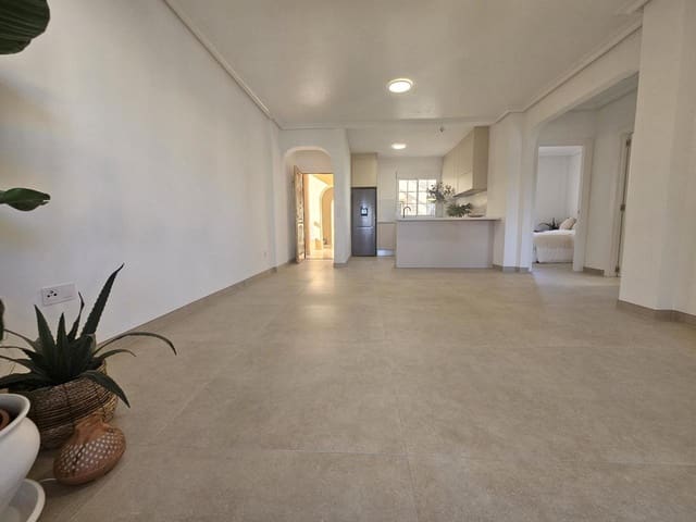2 slaapkamer Appartement te koop in Dehesa de Campoamor, Orihuela met zwembad - € 199.000 (Ref: 9410549)
