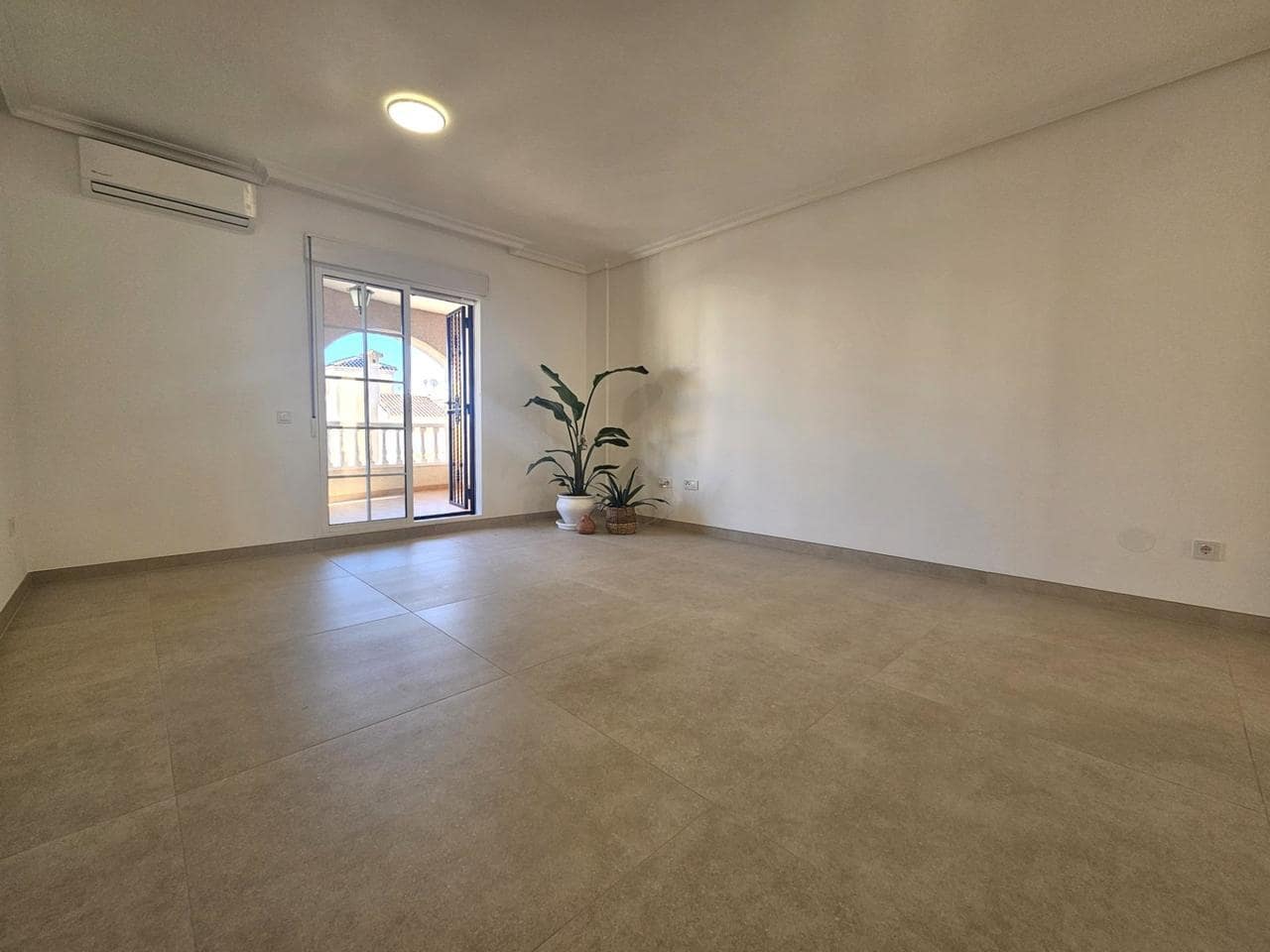 2 slaapkamer Appartement te koop in Orihuela Costa met zwembad - € 199.000 (Ref: 9410549)