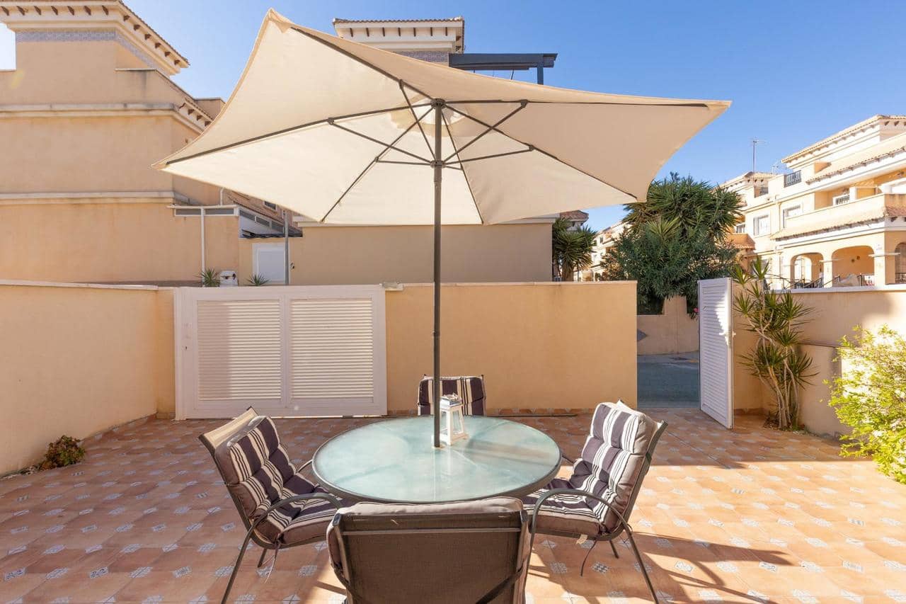3 bedroom Townhouse for sale in Orihuela Costa with pool - € 190,000 (Ref: 9410552)