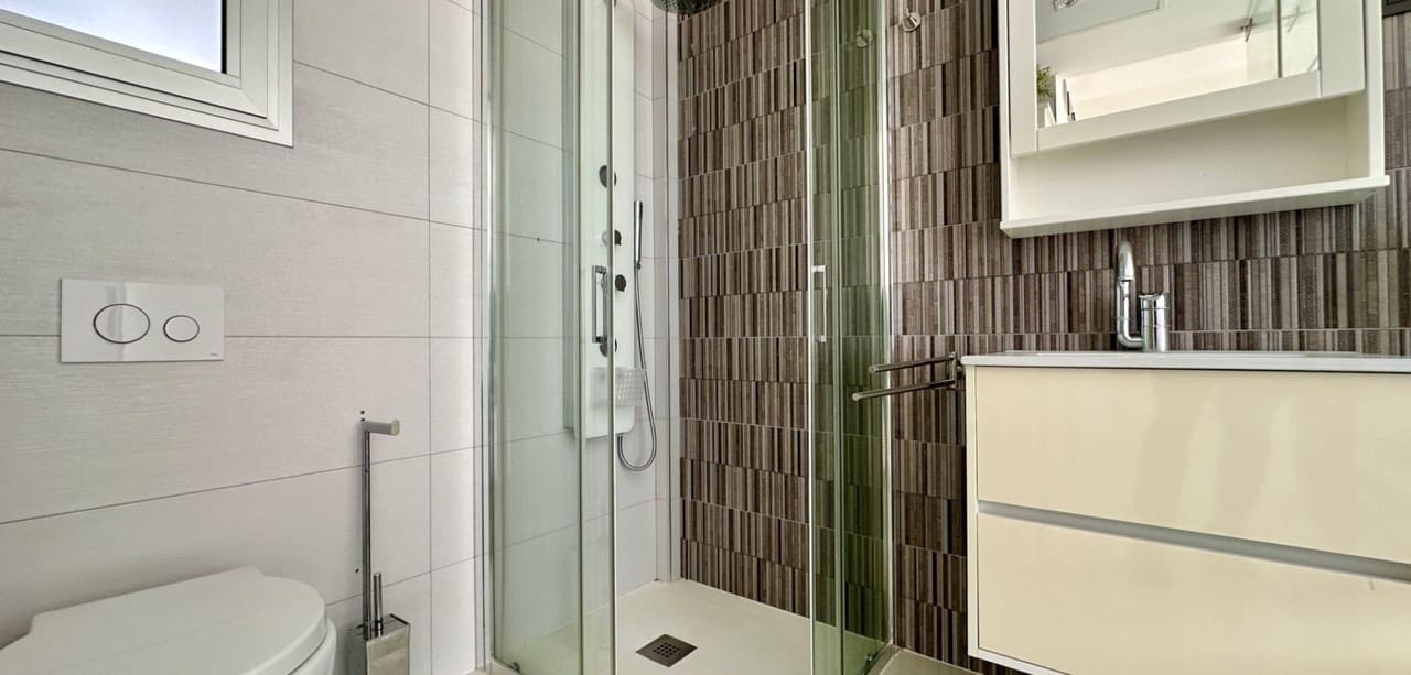 3 bedroom Villa for sale in Orihuela Costa - € 389,000 (Ref: 9410562)