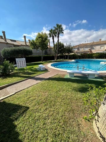 2 soveværelse Bungalow til salg i El Molino, Torrevieja med swimmingpool - € 139.000 (Ref: 9410563)