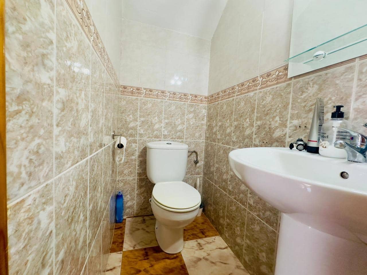 2 makuuhuone Huvila myytävänä paikassa Orihuela Costa mukana uima-altaan - 240 000 € (Ref: 9410567)