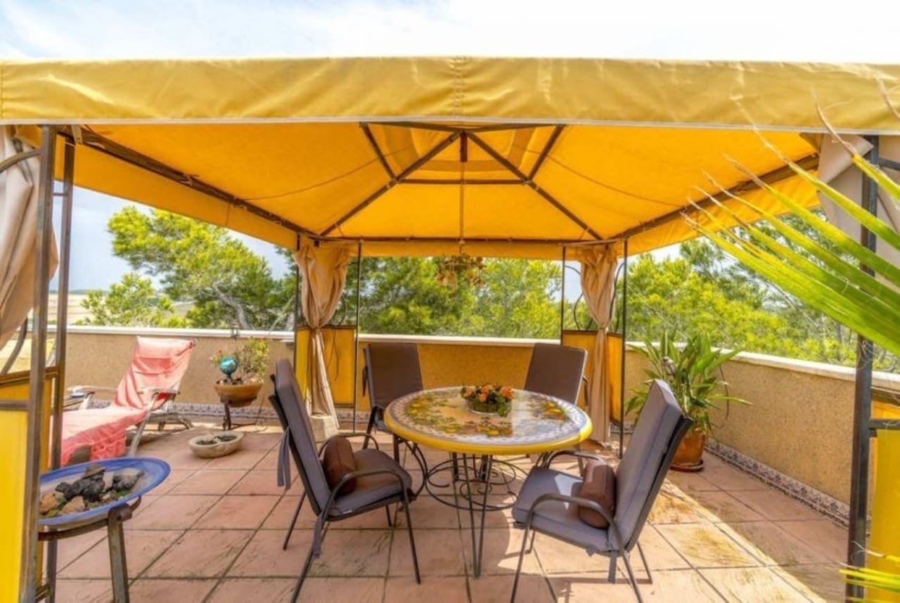 3 bedroom Villa for sale in Pinar de Campoverde - € 398,000 (Ref: 9410570)