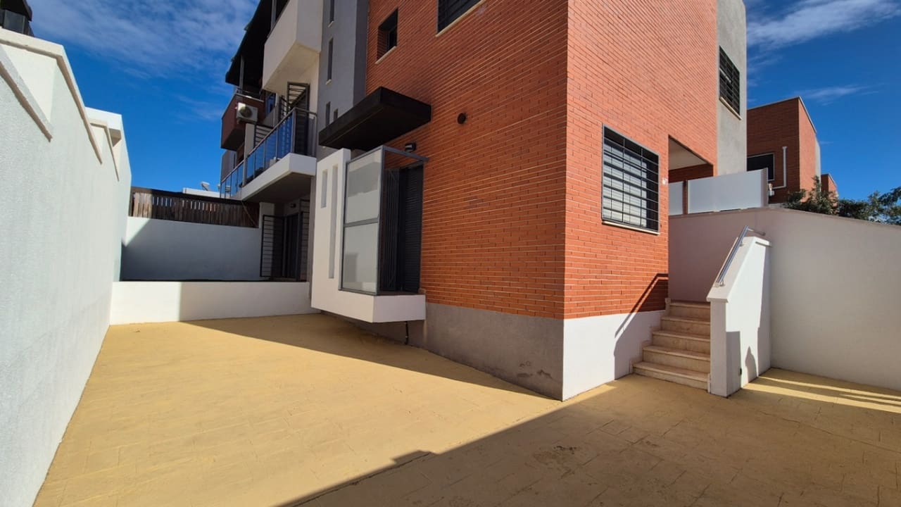 3 slaapkamer Appartement te koop in Torrevieja - € 249.990 (Ref: 9410576)