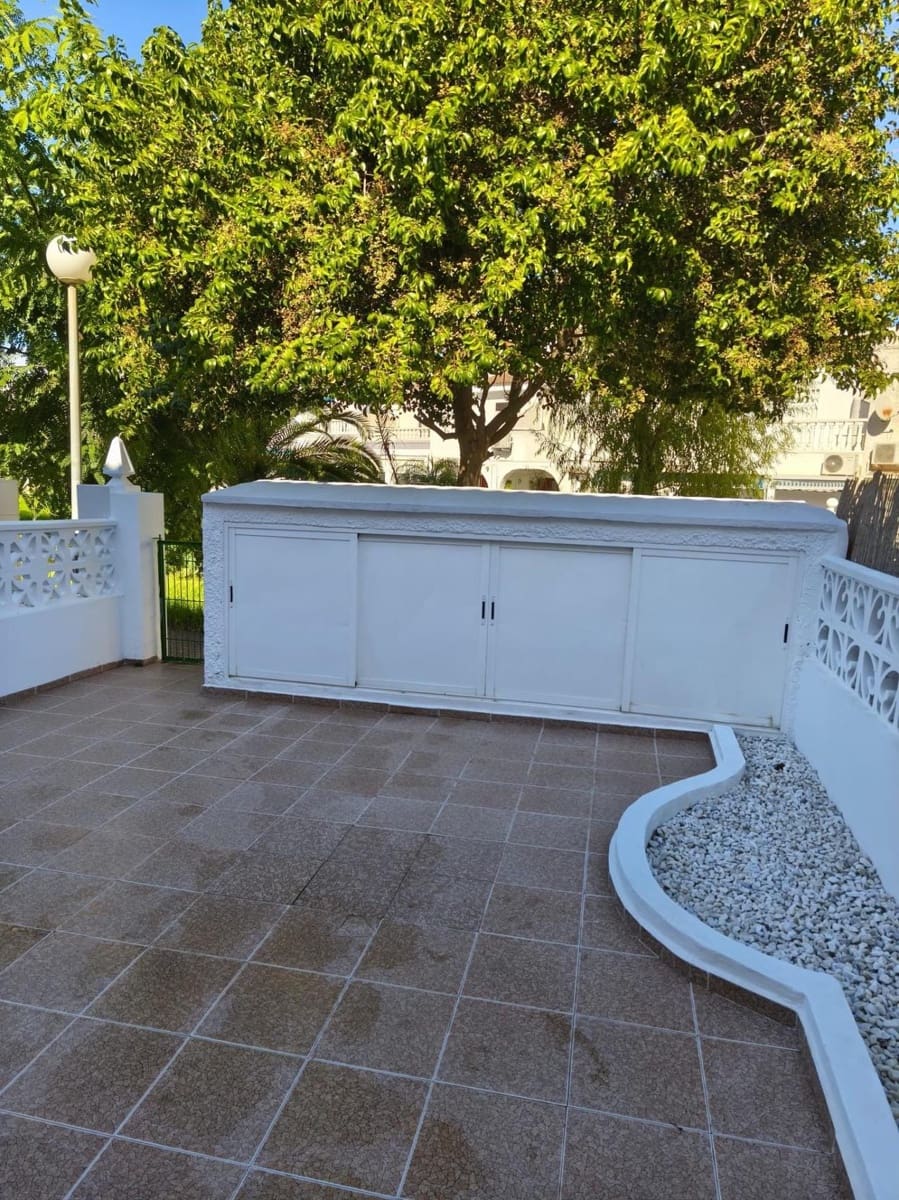 3 chambre Maison de Ville à vendre à Torrevieja avec piscine - 249 900 € (Ref: 9415410)