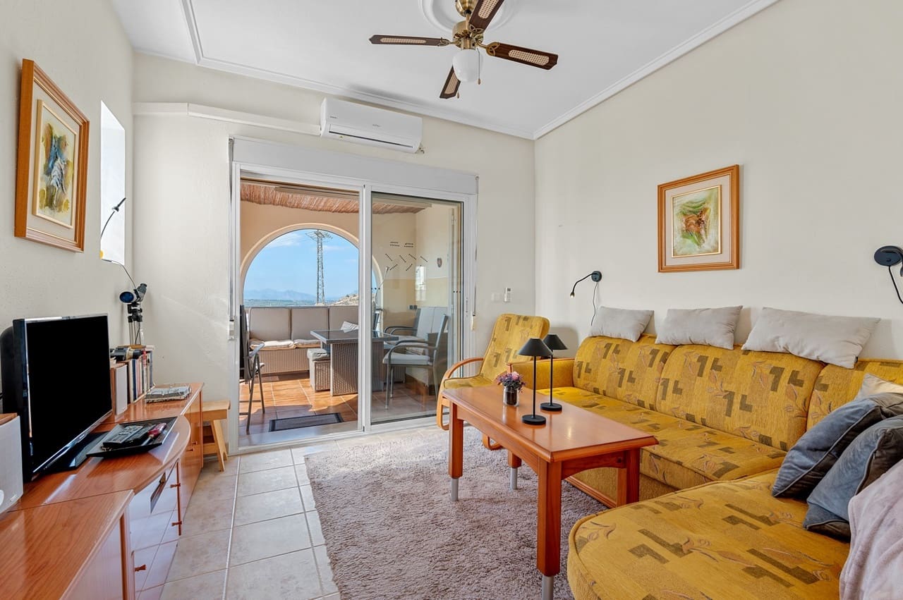 Casa de 2 habitaciones en Ciudad Quesada en venta con piscina - 195.000 € (Ref: 9418960)