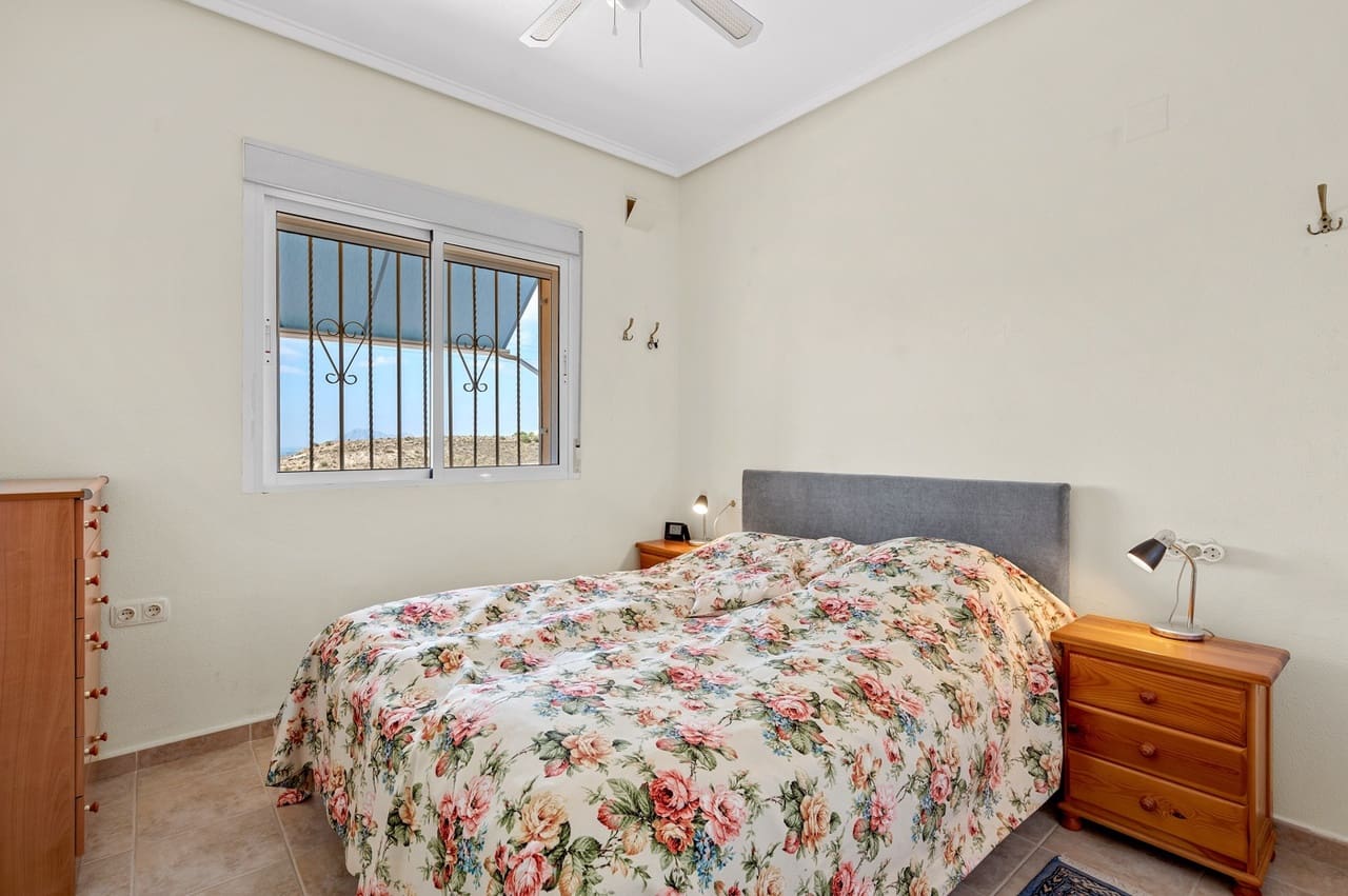 Casa de 2 habitaciones en Ciudad Quesada en venta con piscina - 195.000 € (Ref: 9418960)