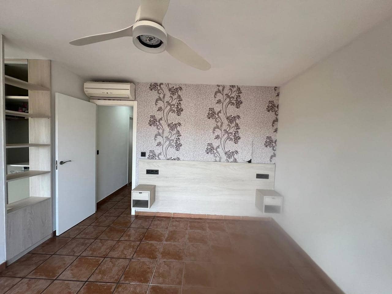 4 bedroom Villa for sale in Orihuela Costa with pool - € 299,900 (Ref: 9418962)