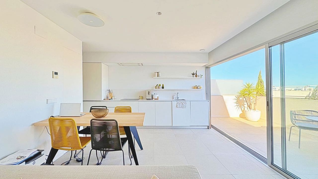 3 chambre Penthouse à vendre à Torrevieja - 360 000 € (Ref: 9418963)