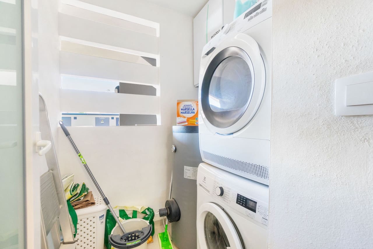 2 bedroom Apartment for sale in Playa Flamenca with pool - € 395,000 (Ref: 9418964)