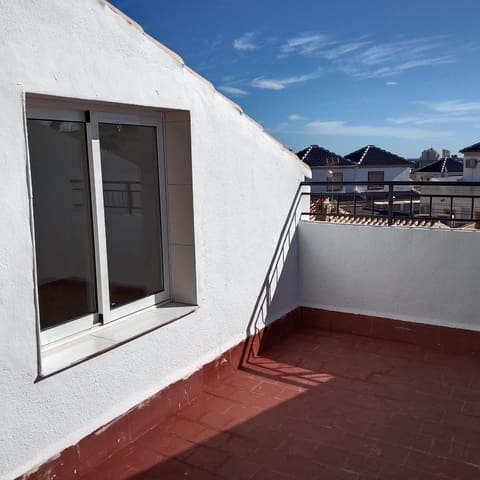 2 bedroom Townhouse for sale in El Molino, Torrevieja with pool - € 159,000 (Ref: 9418965)