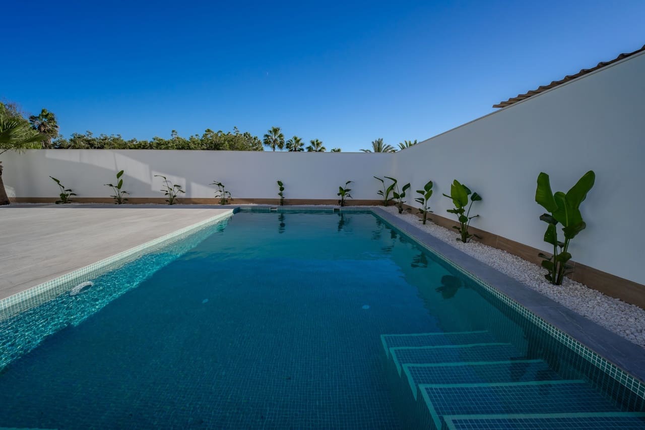 Chalet de 4 habitaciones en Ciudad Quesada en venta con piscina - 849.000 € (Ref: 9421842)