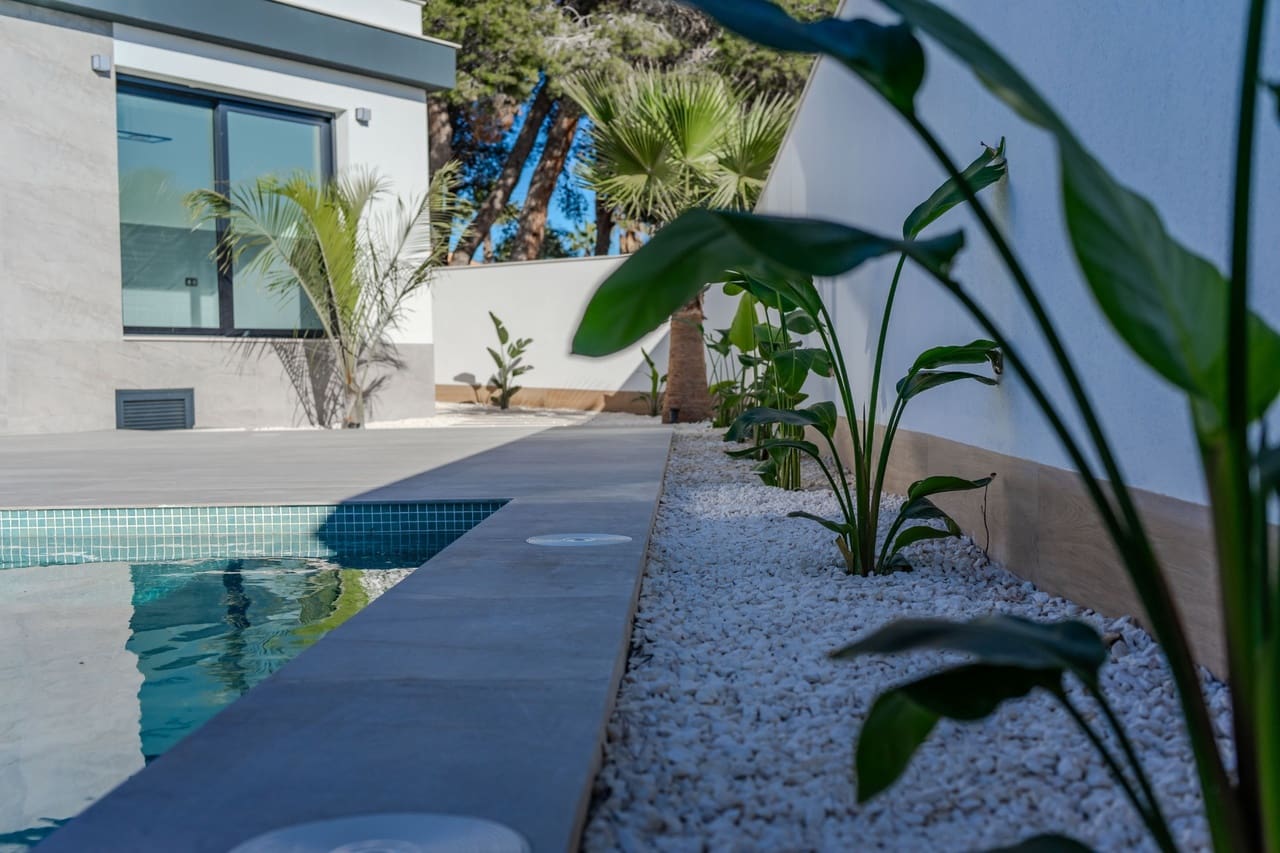 Chalet de 4 habitaciones en Ciudad Quesada en venta con piscina - 849.000 € (Ref: 9421842)