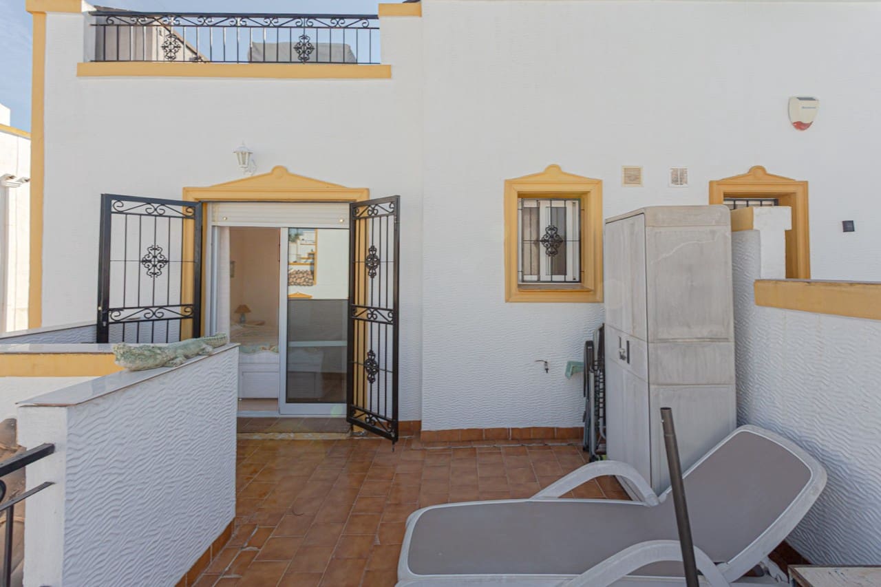 Chalet de 3 habitaciones en Orihuela Costa en venta - 185.000 € (Ref: 9421844)