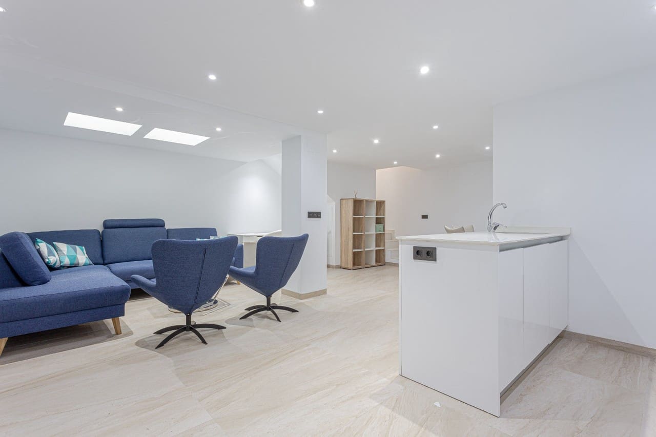 Chalet de 4 habitaciones en Orihuela Costa en venta - 495.000 € (Ref: 9421845)