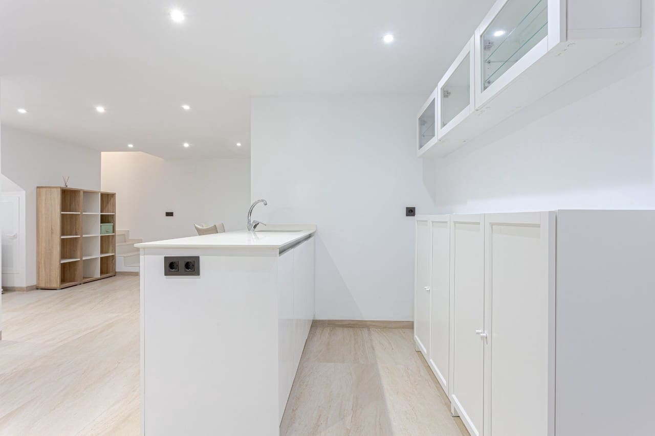 Chalet de 4 habitaciones en Orihuela Costa en venta - 495.000 € (Ref: 9421845)