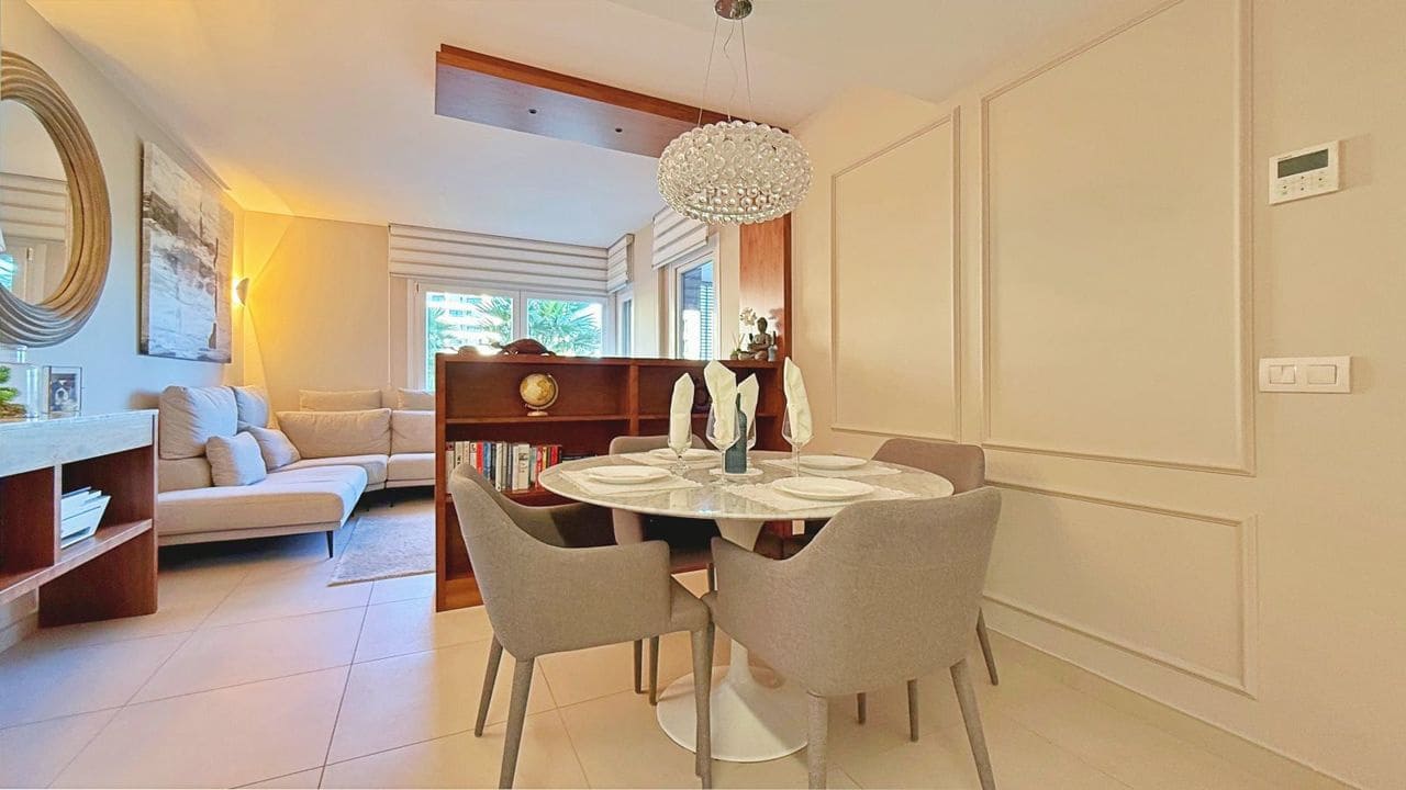 2 bedroom Apartment for sale in Torrevieja - € 475,000 (Ref: 9421846)