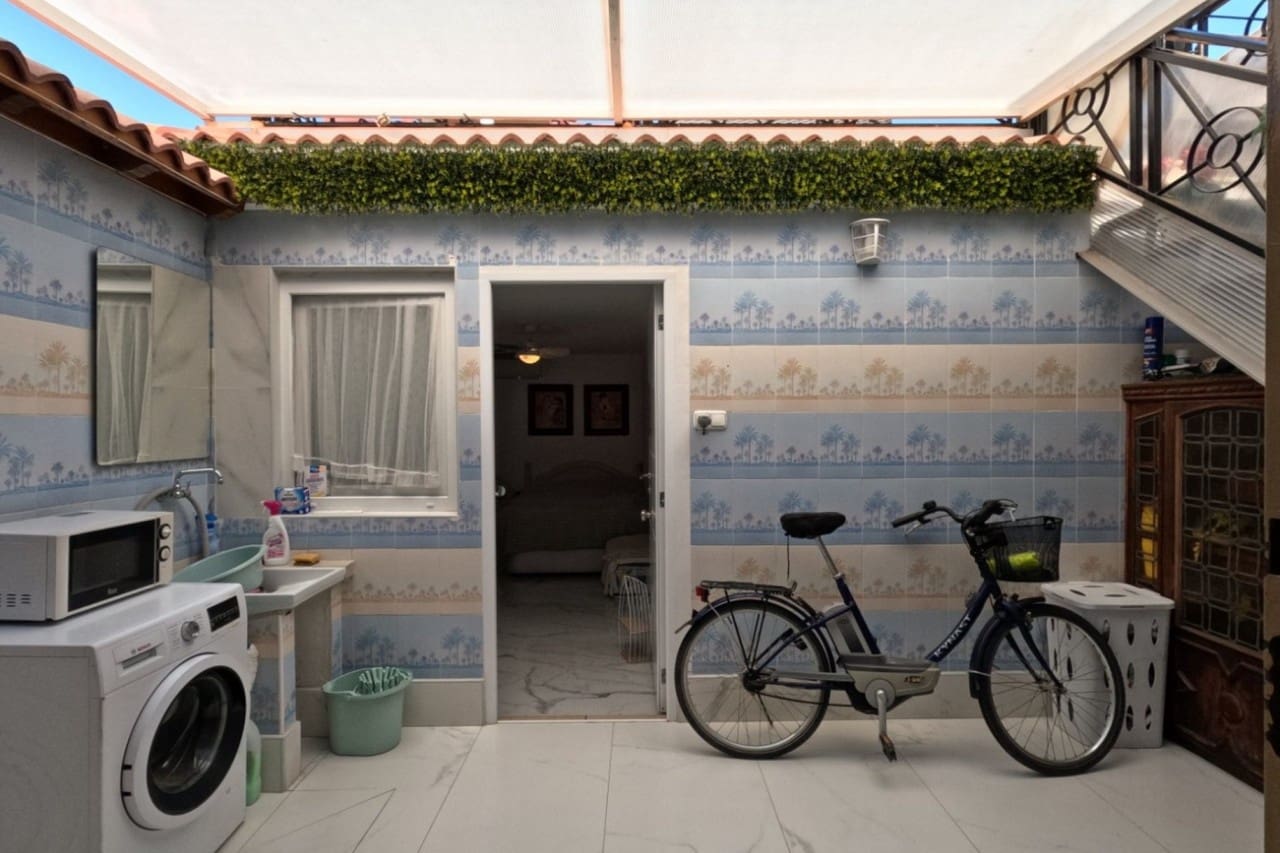 4 soveværelse Byhus til salg i Torrevieja - € 263.900 (Ref: 9421850)